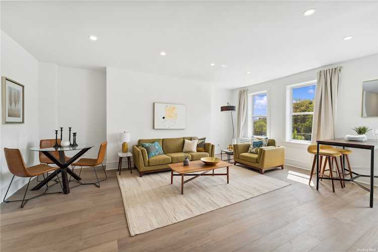 148-09 Northern Blvd #5O Flushing, NY 11354