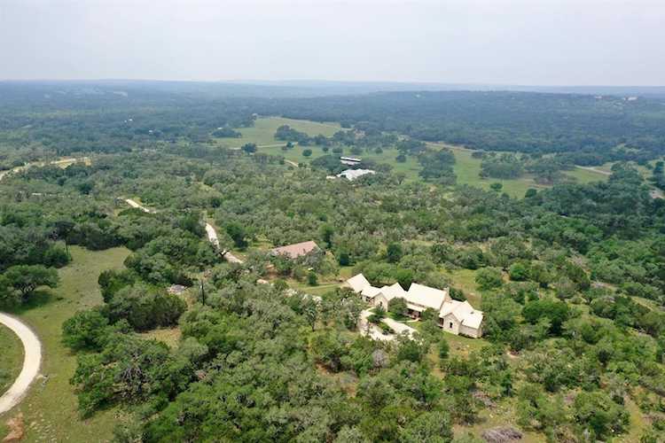 1375 Bridlewood Ranches DR San Marcos, TX 78666