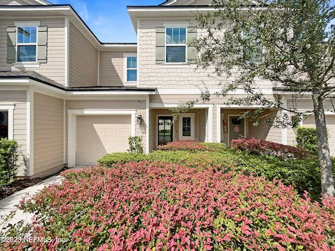 13108 Annies Walk DR Jacksonville, FL 32218