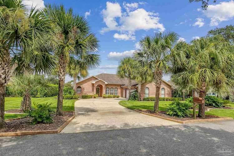 7024 Pro Am Ct Navarre, FL 32566