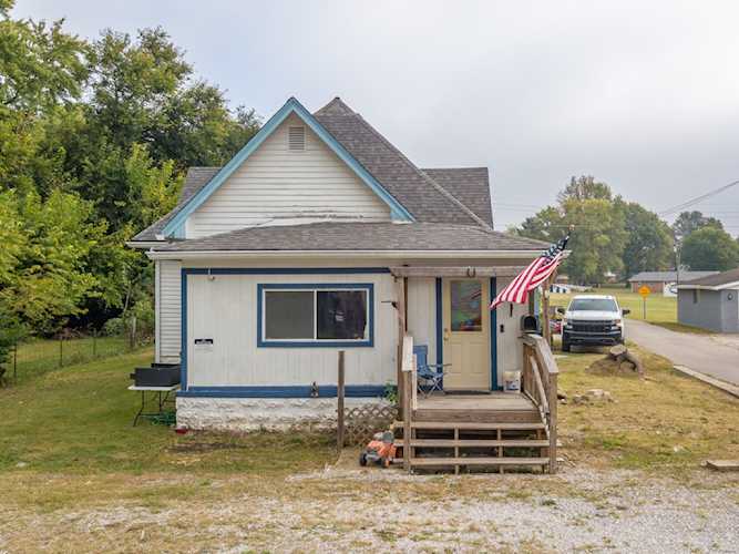 212 W Burnside Ave Fairland, IN 46126