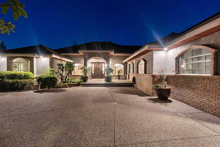 16270 77 Avenue Surrey, BC V4N 0L2