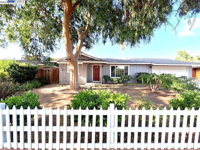 4274 Colombo Dr San Jose, CA 95130