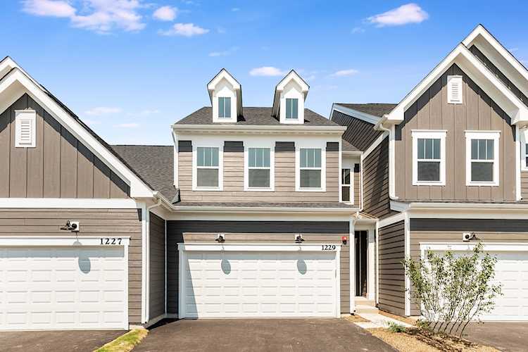 1235 Josiah Rd Naperville, IL 60563