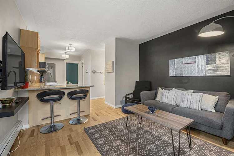 2417 2 St SW #1 Calgary, AB T2S 1S9