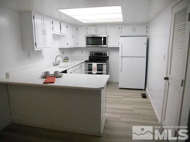 2300 Dickerson Rd Apt 49 Reno, NV 89503