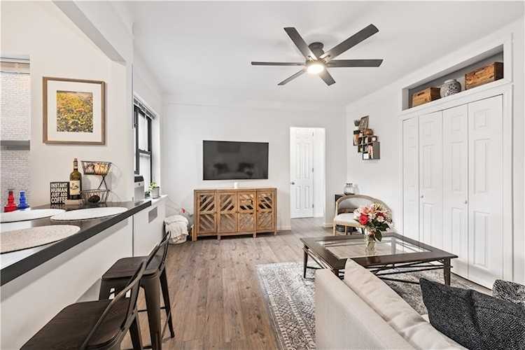 130 Bay Ridge Parkway #4H Brooklyn, NY 11209