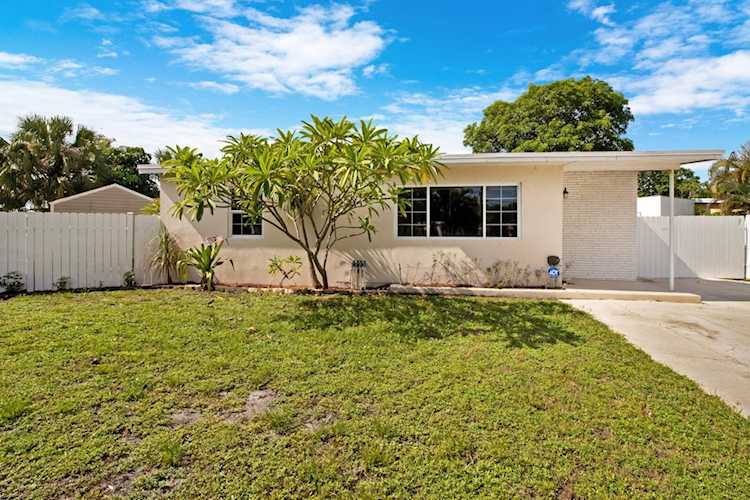 1430 NE 40 St Pompano Beach, FL 33064