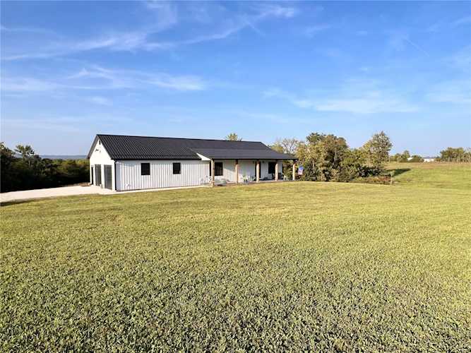 59250 Rocky Point Ln New London, MO 63459