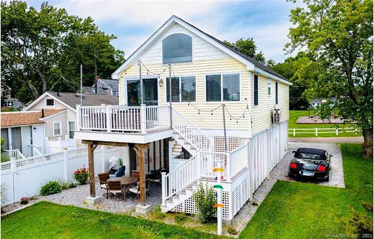 6 Tucker Rd Old Saybrook, CT 06475