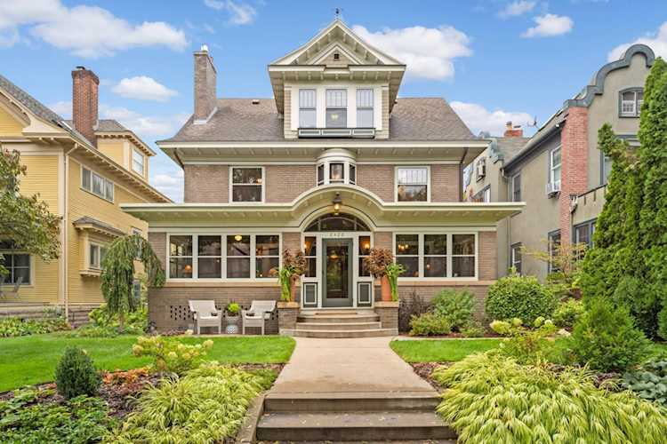 2420 Humboldt Avenue S Minneapolis, MN 55405