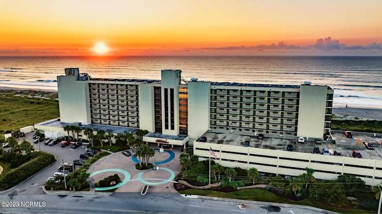 2700 N Lumina Ave Wrightsville Beach, NC 28480