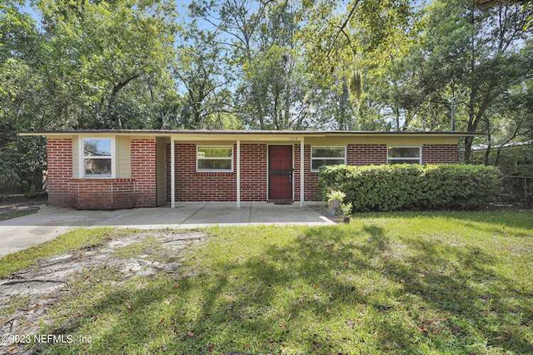 5018 Dostie DR S Jacksonville, FL 32209