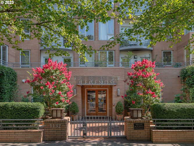 1132 SW 19th AVE #412 Portland, OR 97205