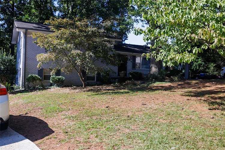 2249 Casher Court Decatur, GA 30034