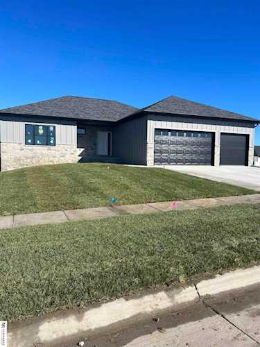 10510 Freedom Ln Lincoln, NE 68527