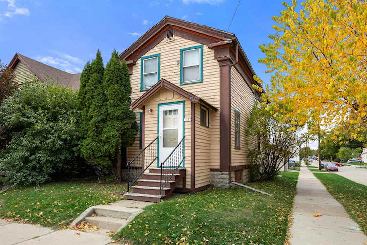 1337 Jefferson St Oshkosh, City of Oshkosh, WI 54901