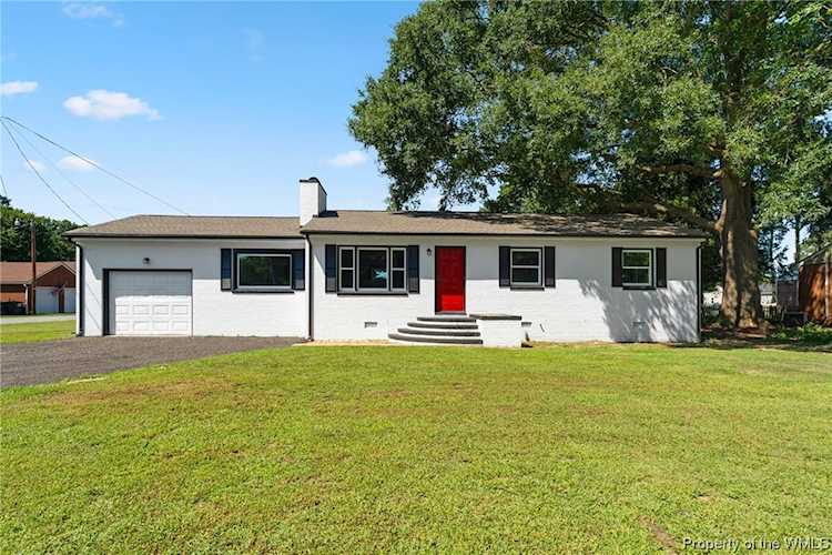 18732 Eltham Rd West Point, VA 23181