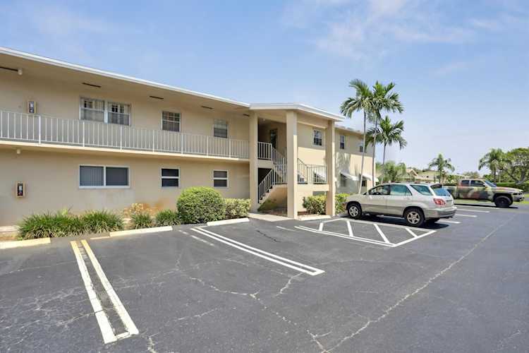 311 NE 17th Avenue #203 Boynton Beach, FL 33435