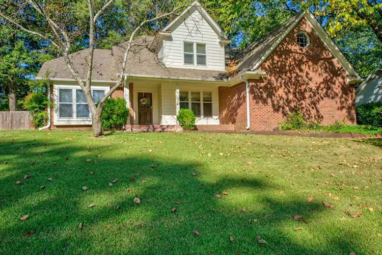3011 Logancrest Cv Memphis, TN 38119