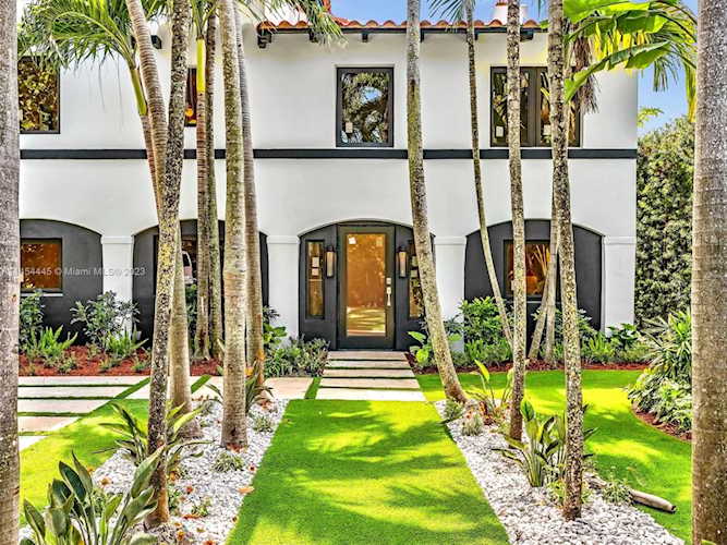 510 W 30th St Miami Beach, FL 33140