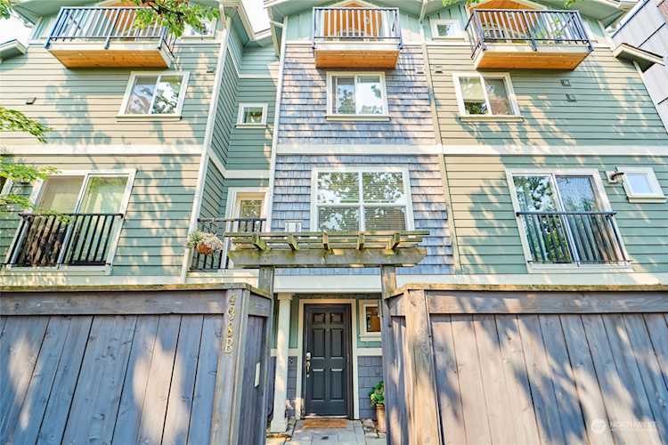 438 Unit B NE Maple Leaf Place #B Seattle, WA 98115