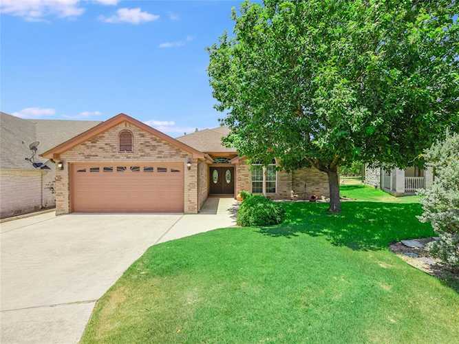 131 Fox CIR Burnet, TX 78611