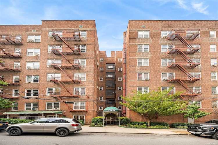 123-25 82nd Ave #1C Kew Gardens, NY 11415