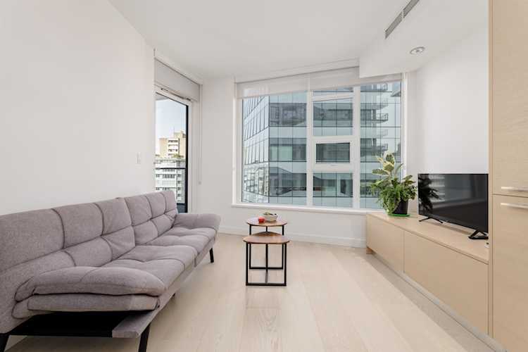 1289 Hornby Street #1702 Vancouver, BC V6Z 0G7