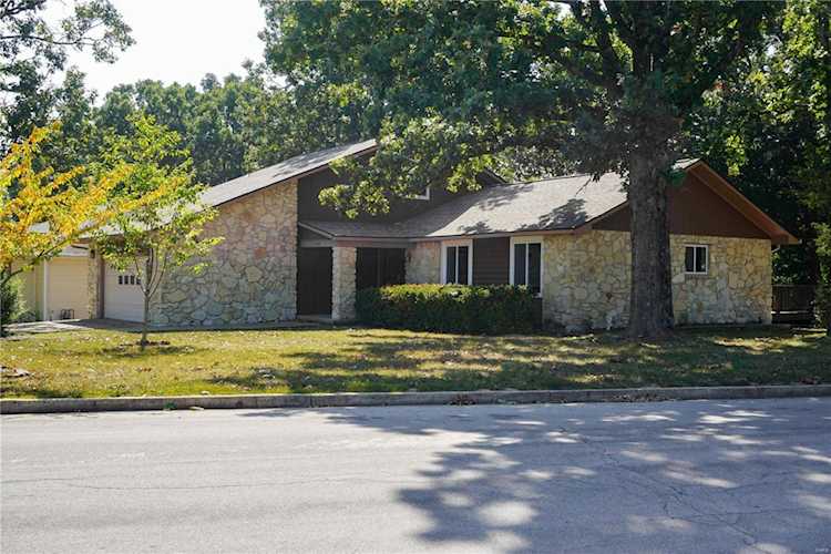 1959 Monterey Ct Rolla, MO 65401
