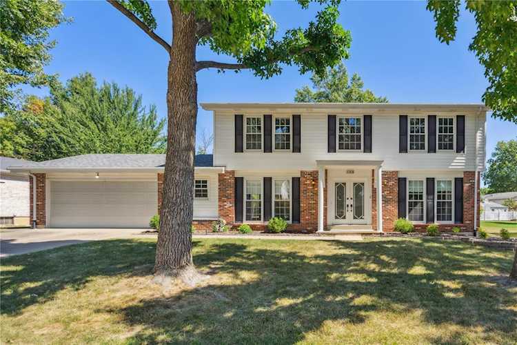 10 Atwater Drive St Peters, MO 63376