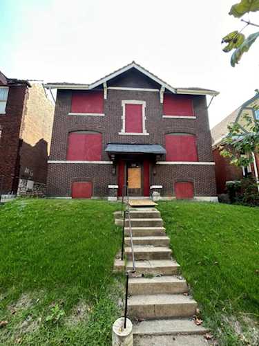 3706 Meramec St St Louis, MO 63116