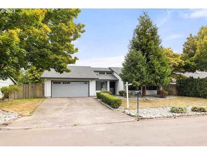 11109 NW 28th CT Vancouver, WA 98685