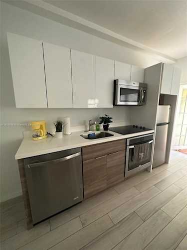 1450 Meridian Ave #107 Miami Beach, FL 33139