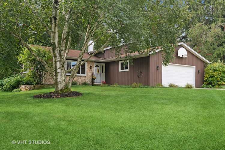 41W385 Crestwood Dr St. Charles, IL 60175