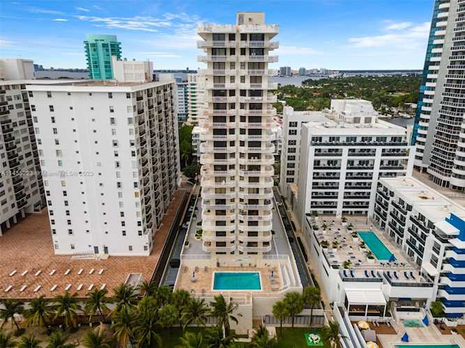 6061 Collins Ave #18F Miami Beach, FL 33140