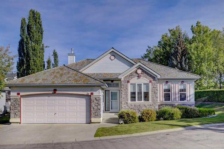 21 Rocky Ridge Gardens NW Calgary, AB T3G 4V7