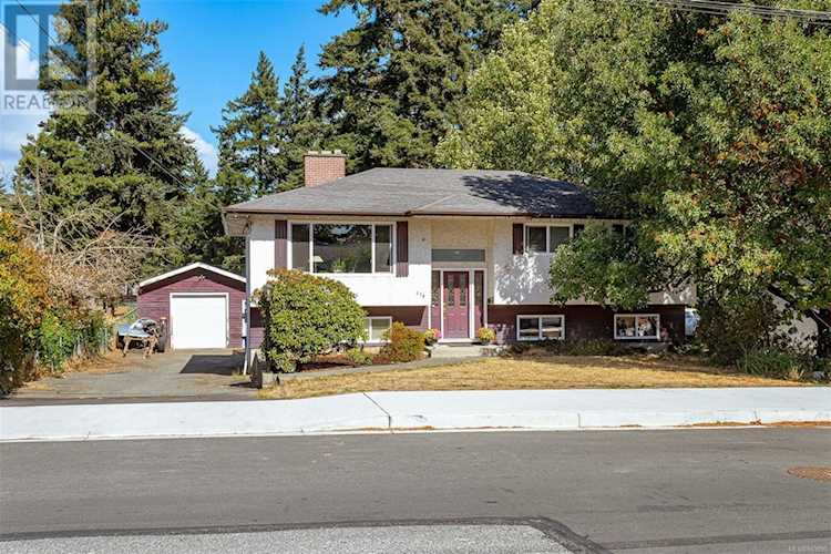 316 Benhomer Drive Colwood, BC V9C2C6