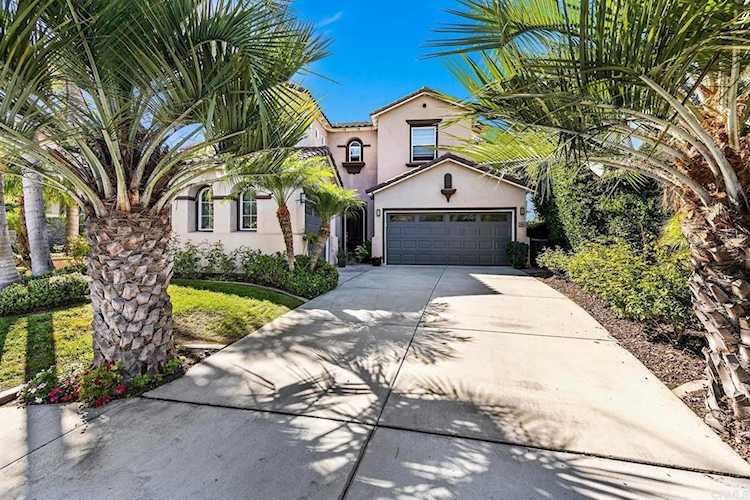 3996 Lago DI Grata Circle San Diego, CA 92130