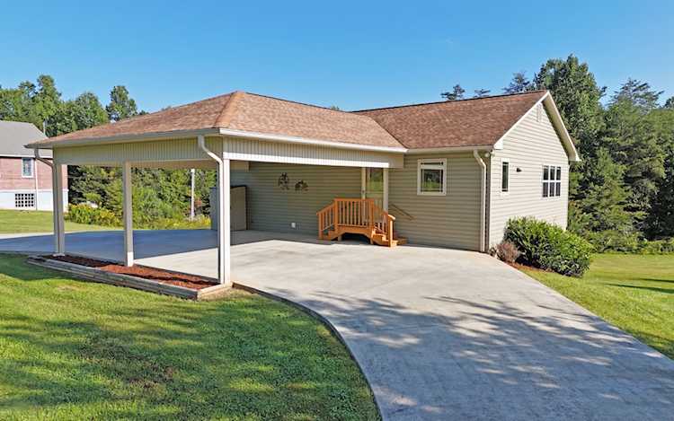 42 John England Rd Blairsville, GA 30512