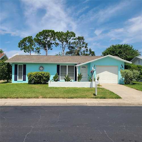 4420 Great Lakes Dr N Clearwater, FL 33762