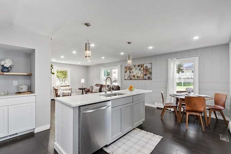 14 Ruggles St Westborough, MA 01581