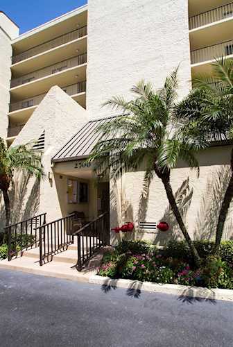 2700 Cove Cay Dr #4-F Clearwater, FL 33760