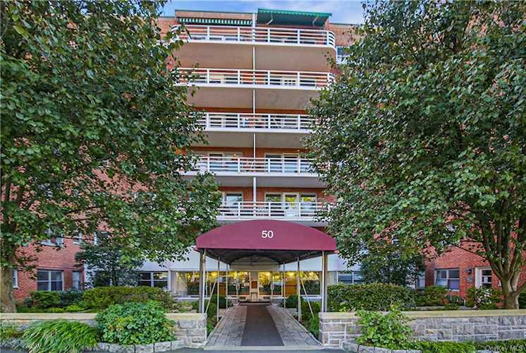 50 Popham Rd #1A Scarsdale, NY 10583