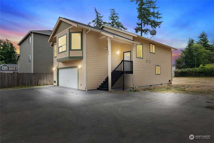 513 S 150th St Burien, WA 98148