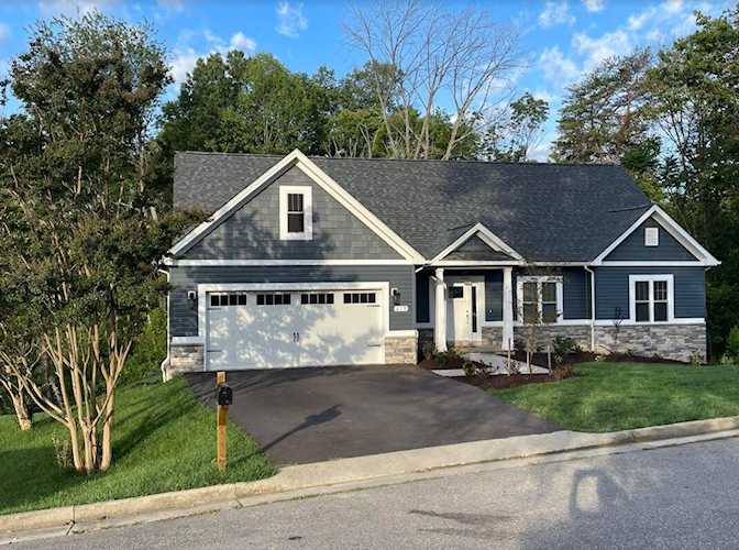 619 Doyle Salem, VA 24153