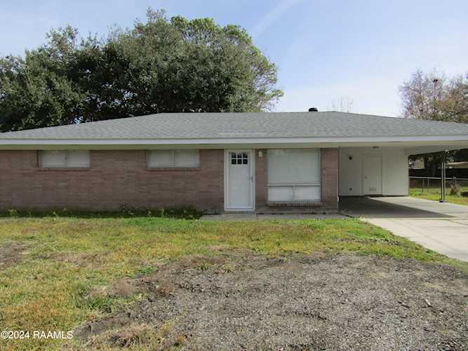 308 Belair Drive New Iberia, LA 70563
