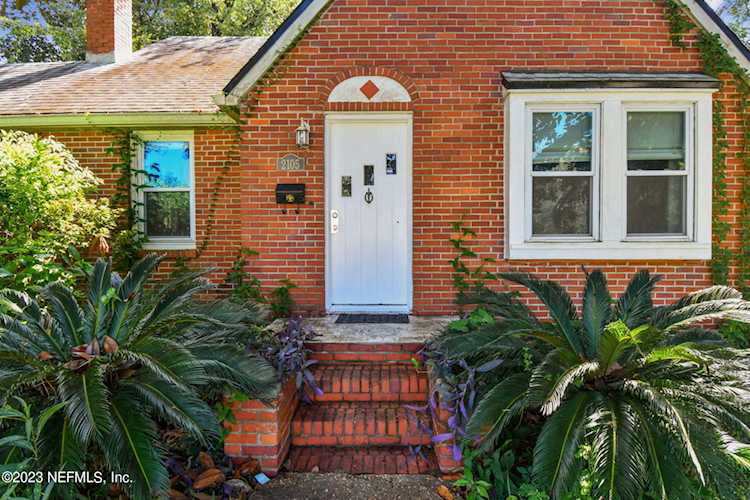 2105 Vista AVE Jacksonville, FL 32210