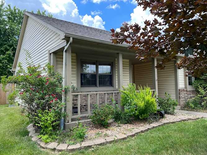 990 Bull Run West Dr Greenwood, IN 46143