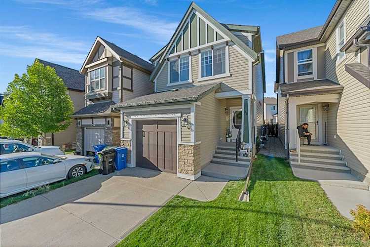 30 Chaparral Valley Common SE Calgary, AB T2X 0T4